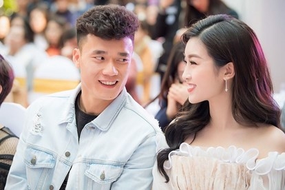 Hoa hậu Đỗ Mỹ Linh cùng loạt 