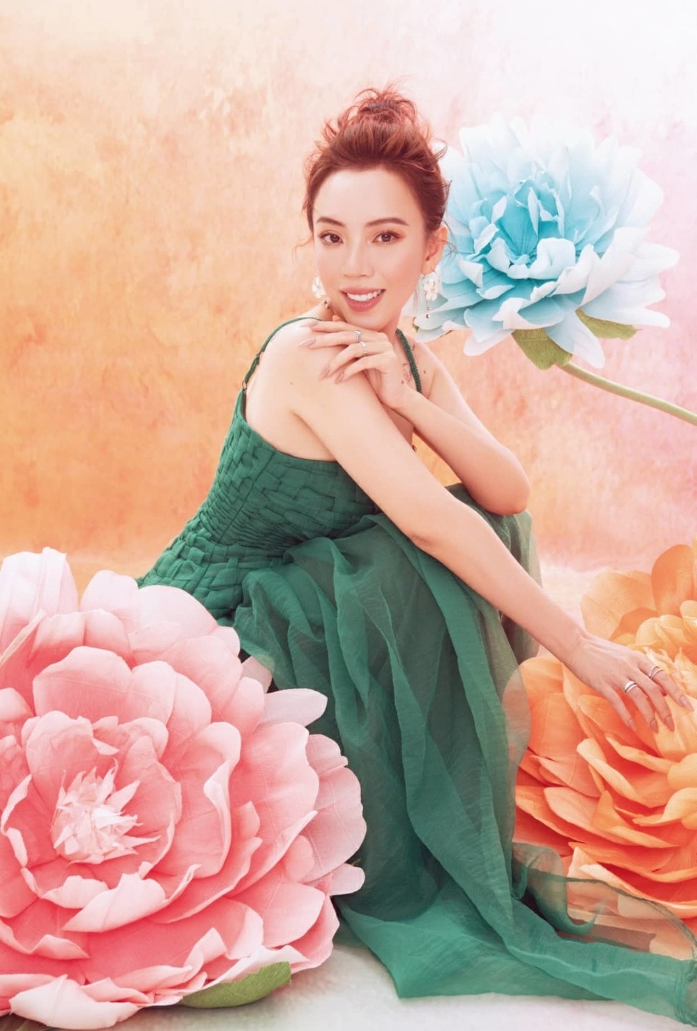 Bộ ảnh mới khoe trọn visual của Thu Trang nhận về nhiều lời khen