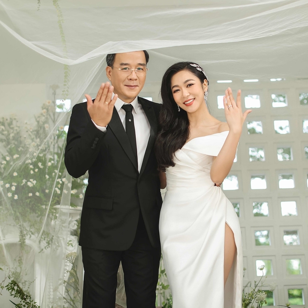 Danh tính Hà Thanh Xuân vợ mới cưới 