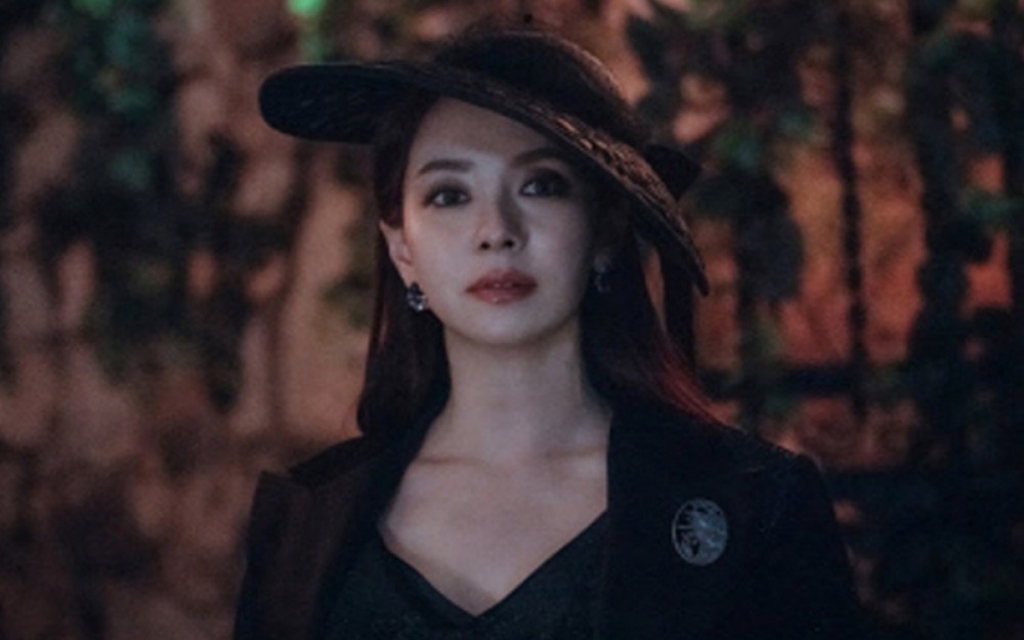 Song Ji Hyo khiến khán giả ngây ngất bởi thần thái 