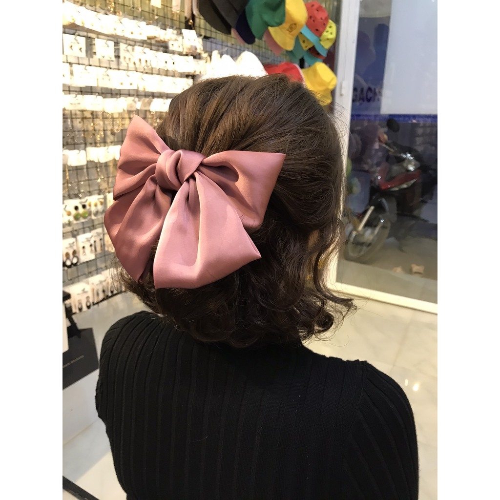 Gợi ý phụ kiện xinh xắn tạo điểm nhấn cho những cô nàng tóc ngắn Gợi ý phụ kiện xinh xắn tạo điểm nhấn cho những cô nàng tóc ngắn