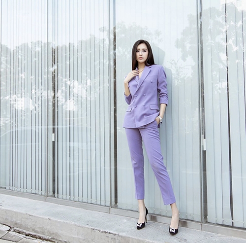 Tin hot giải trí ngày 23/7: Chi Pu khiến dân tình mãn nhãn khi diện gam Tin hot giải trí ngày 23/7: Chi Pu khiến dân tình mãn nhãn khi diện gam
