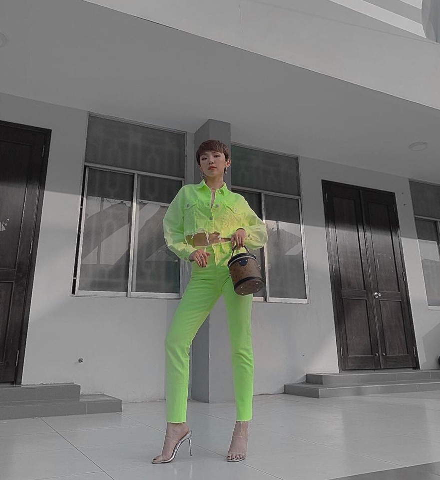 Tin hot giải trí ngày 26/7: Diện gam xanh neon, dàn sao Việt vừa Tin hot giải trí ngày 26/7: Diện gam xanh neon, dàn sao Việt vừa