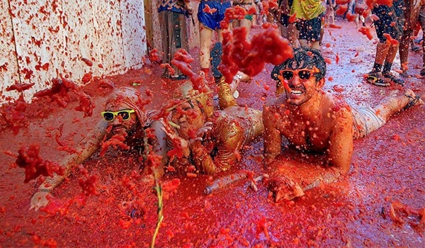 La Tomatina - Lễ hội nhuộm đỏ sắc cà chua