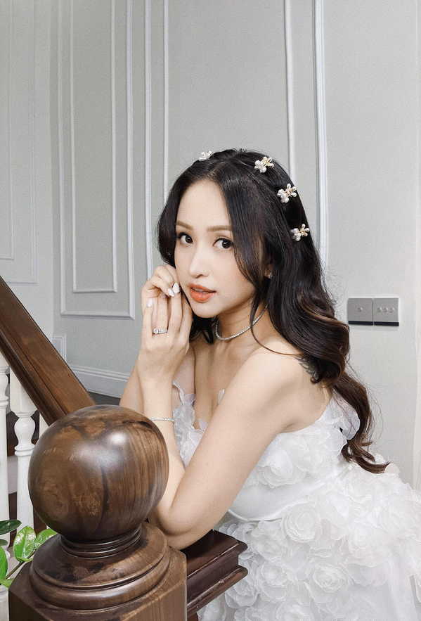 Ngỡ ngàng trước nhan sắc “thăng hạng” sau sinh của Vân Hugo