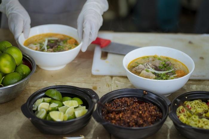 Nếu ở Huế một ngày nên đi đâu chụp ảnh và ăn gì?