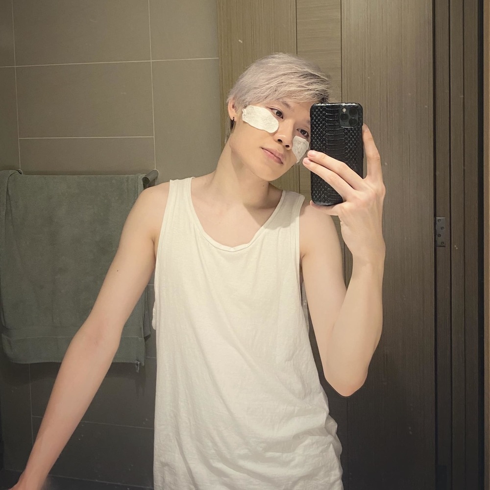 Tin hot giải trí ngày 26/8: Thúy Ngân tích cực khoe hình selfie tại Hàn Quốc