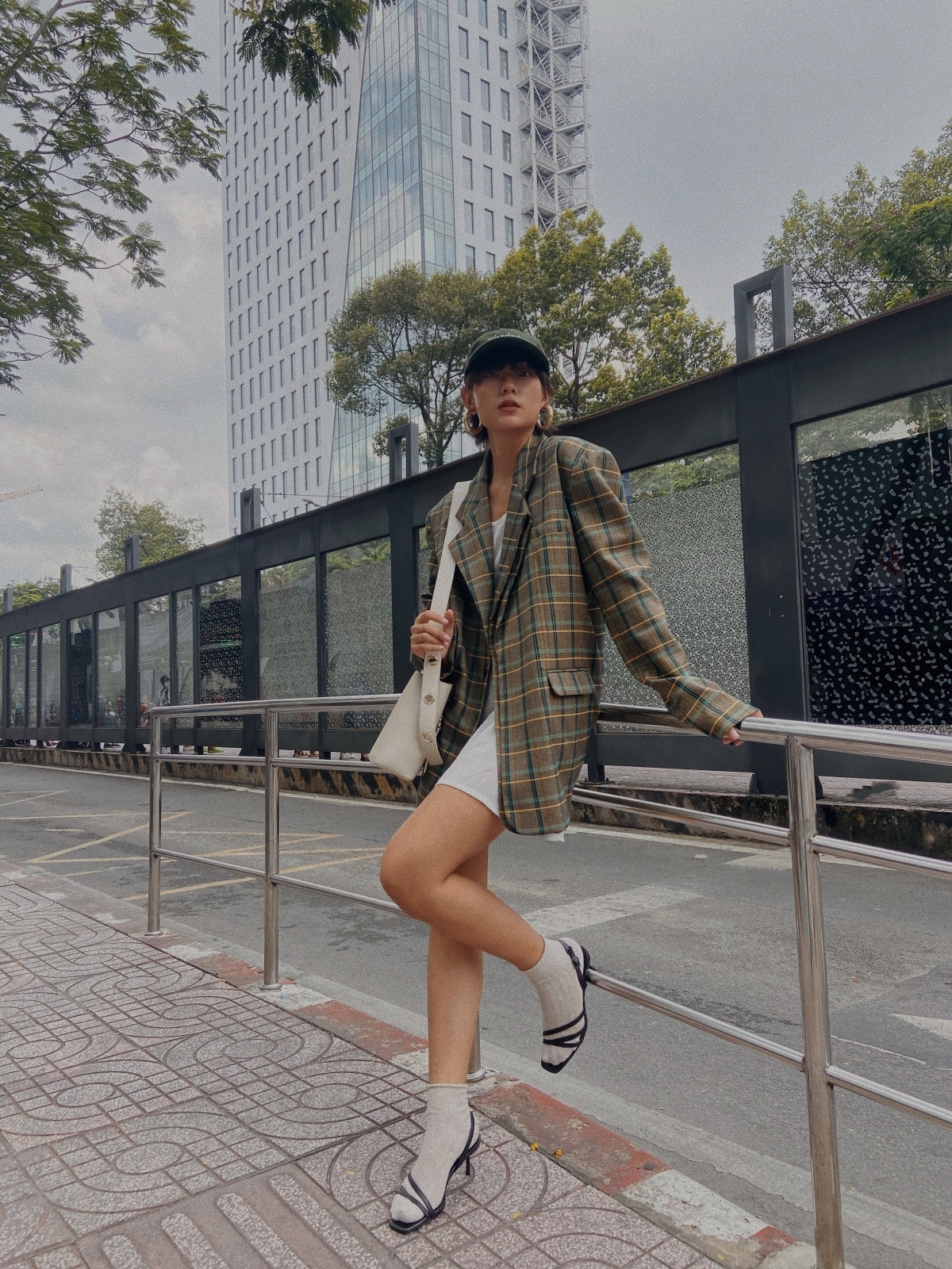 Tin hot giải trí ngày 12/9: Quỳnh Anh Shyn khoe style color block Tin hot giải trí ngày 12/9: Quỳnh Anh Shyn khoe style color block