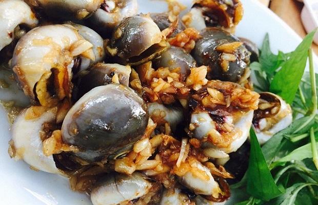 Thưởng thức đặc sản ốc Nha Trang