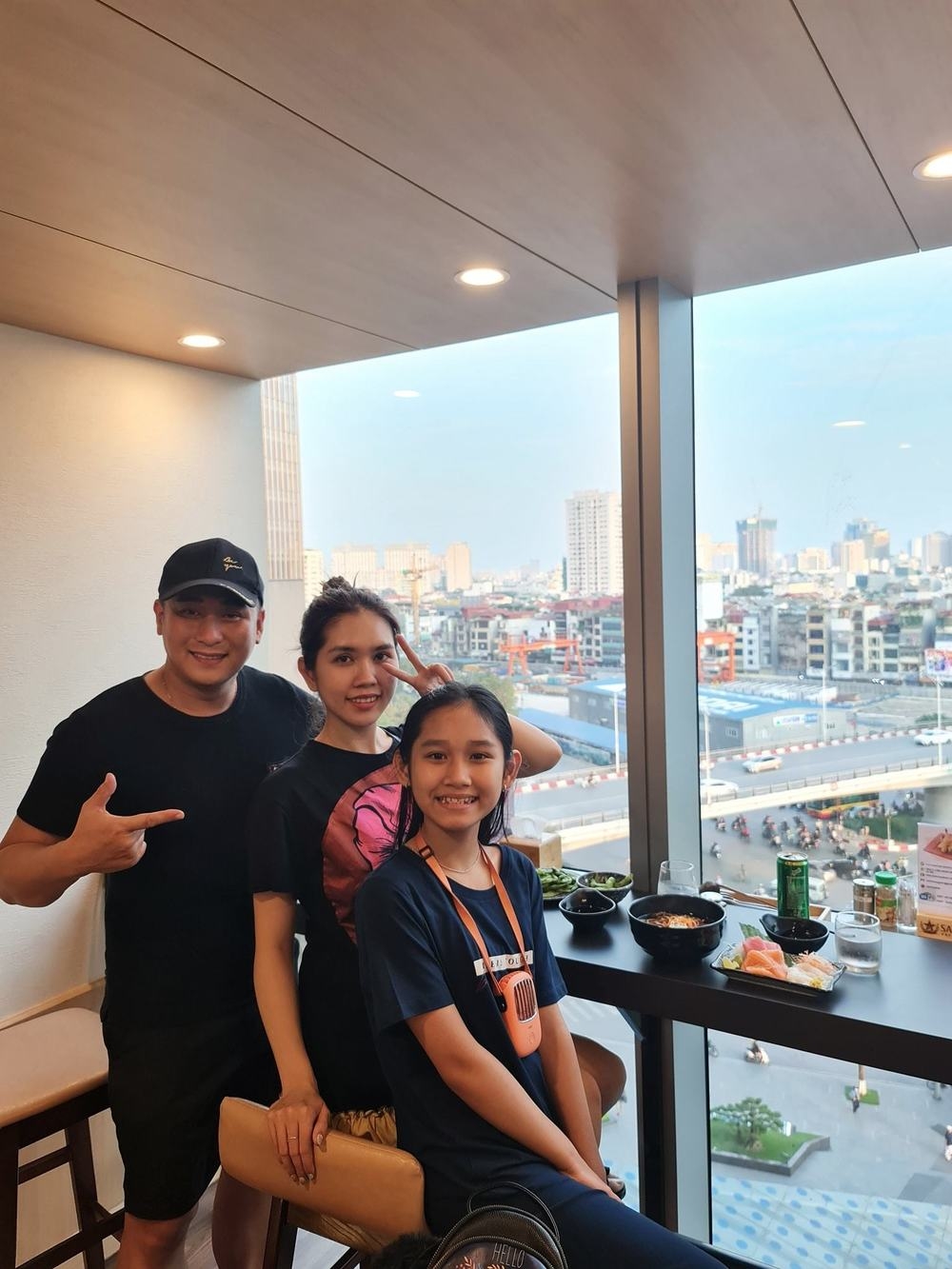 Sao Việt ngày 8/10: Khánh Vân bức xúc vì bị ai đó làm 