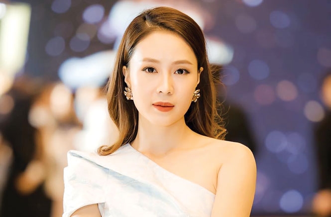 Hồng Diễm và cuộc sống viên mãn bên chồng doanh nhân Hồng Diễm và cuộc sống viên mãn bên chồng doanh nhân