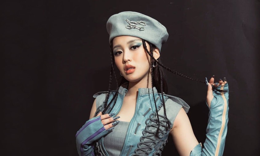 Han Sara làm mới bài hát cách mạng 