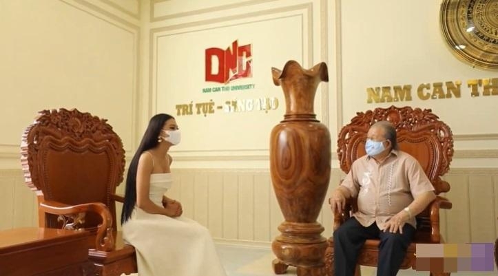 Sao Việt ngày 24/11: Hồ Văn Cường xuất hiện với ngoại hình khiến khán giả lo lắng