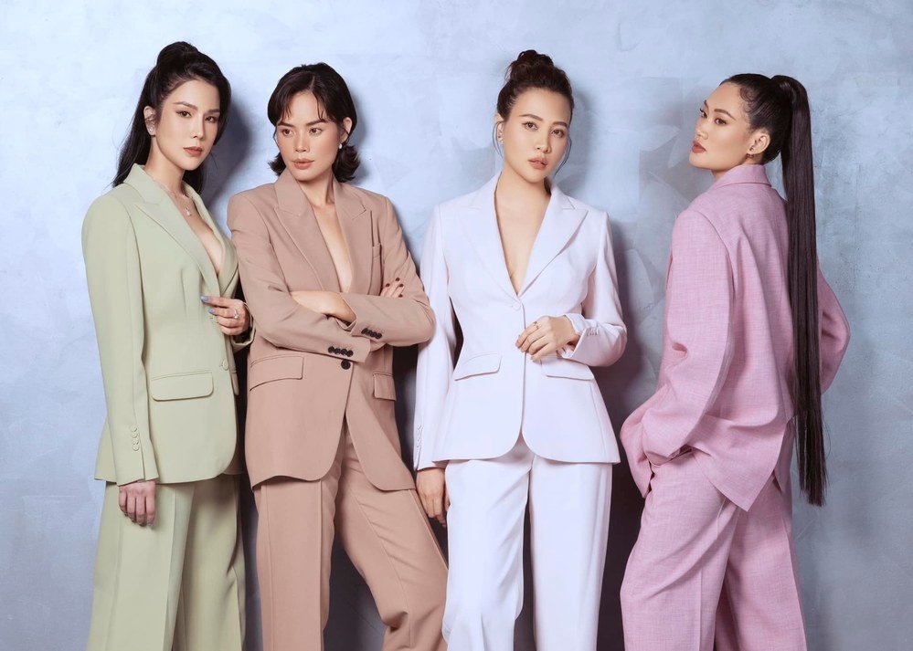 Sao Việt ngày 26/11: Khả Như rạng rỡ trong bộ váy cưới