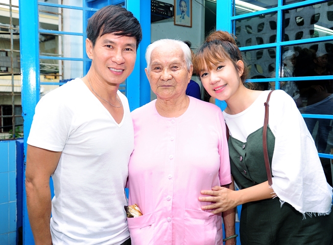 Sau hơn 6 tháng xa cách, Lý Hải bị mẹ quên mặt