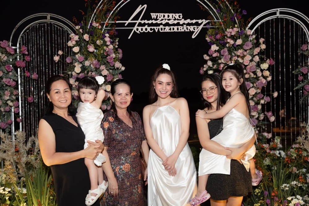 Sao Việt ngày 14/12: Tăng Thanh Hà hạnh phúc thông báo sinh con thứ ba