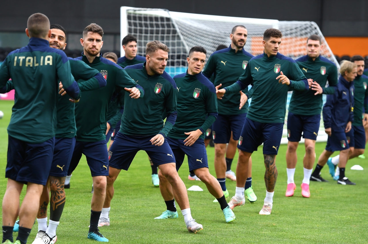 HLV Roberto Mancini: Vào chung kết Euro thôi chưa đủ