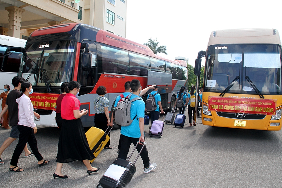 108 cán bộ, sinh viên Đại học Y Dược Hải Phòng đến Bình Dương hỗ trợ chống dịch Covid-19
