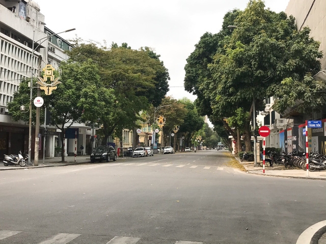 Thành ủy Hà Nội : Tiếp tục giãn cách xã hội theo chỉ thị 16 thêm 15 ngày
