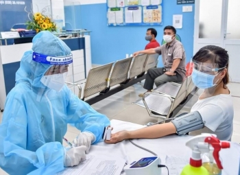 Tin tức Covid-19 ngày 17/8: 4 quận, huyện tại TP HCM hoàn thành tiêm vắc xin mũi 1 cho người trên 18 tuổi