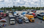 Yêu cầu các địa phương bãi bỏ quy định gây cản trở lưu thông hàng hóa
