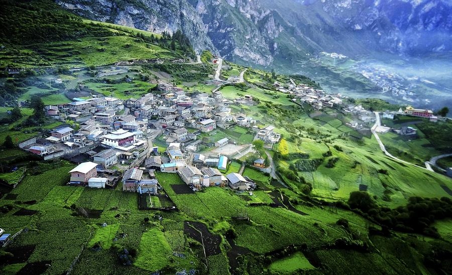 Trung Quốc: Vẻ đẹp thân quen trở nên khác lạ trung quoc ve dep than quen tro nen khac la