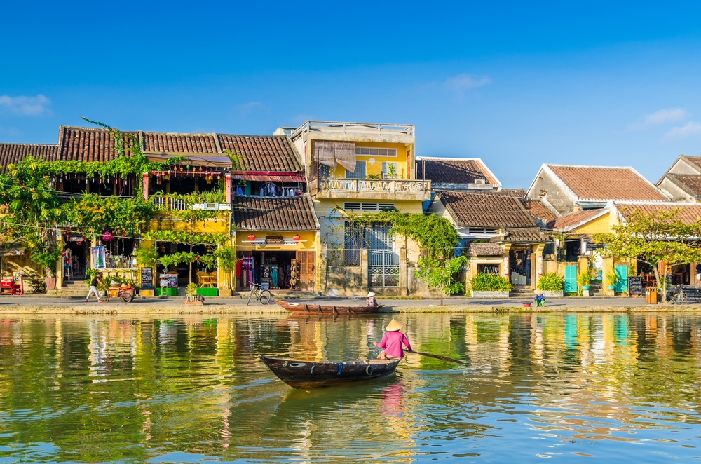 3 thanh pho nao cua viet nam lot top 10 diem du lich bui re nhat chau a