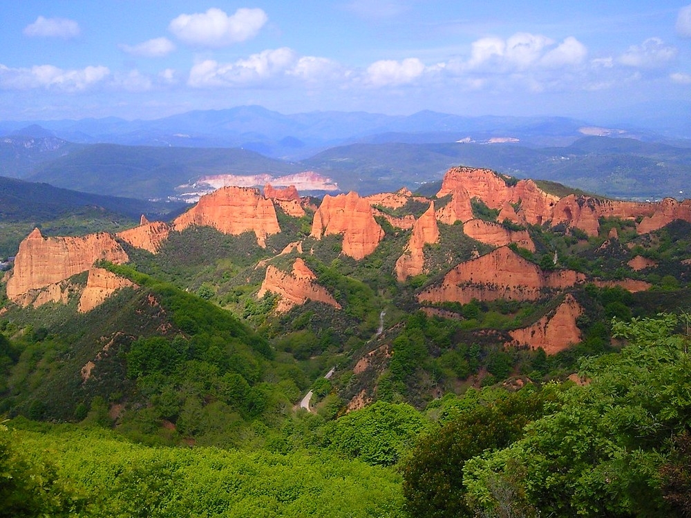 tay ban nha mo vang lo thien lon nhat de che la ma