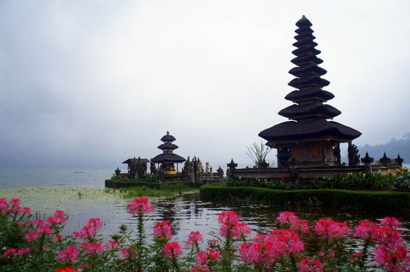 top 3 ngoi den ngoan muc ma moi du khach khong the bo lo khi den bali