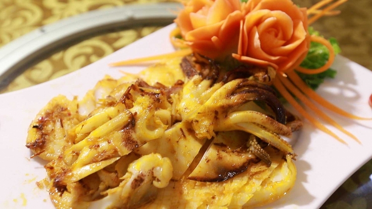 Món ngon từ mực Vân Đồn