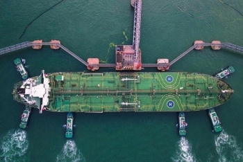Trung Quốc lập kỷ lục mới về lượng dầu nhập khẩu từ Iran, khiến OPEC hạn chế tăng sản lượng