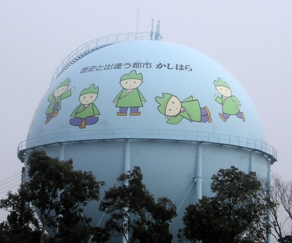 Cách người Nhật biến những bể khí đốt khô khan trở nên bắt mắt cach nguoi nhat bien nhung be khi dot kho khan tro nen bat mat