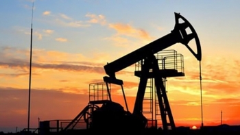 Giá dầu của Azerbaijan tiếp tục giảm trên thị trường thế giới
