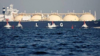 Giá khí đốt tại châu Á tăng vọt lên 2.400 USD