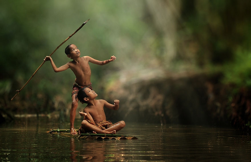 su moc mac gian di nguoi dan o ngoi lang indonesia qua nhung buc anh cua nguoi phuong tay