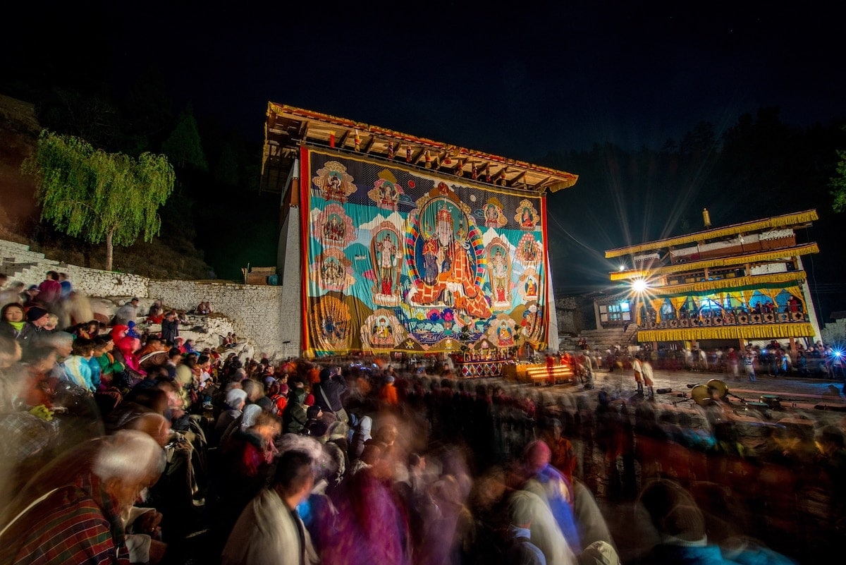 tim hieu van hoa truyen thong phong phu va le hoi linh thieng cua bhutan