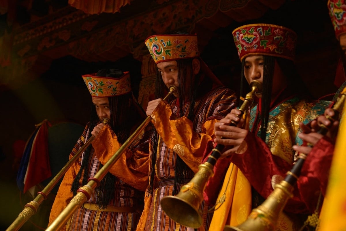 tim hieu van hoa truyen thong phong phu va le hoi linh thieng cua bhutan