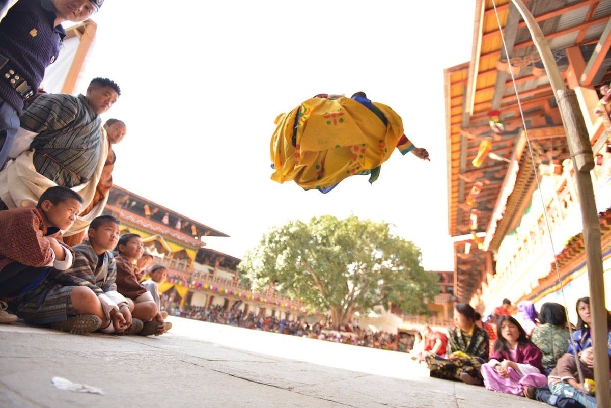 tim hieu van hoa truyen thong phong phu va le hoi linh thieng cua bhutan
