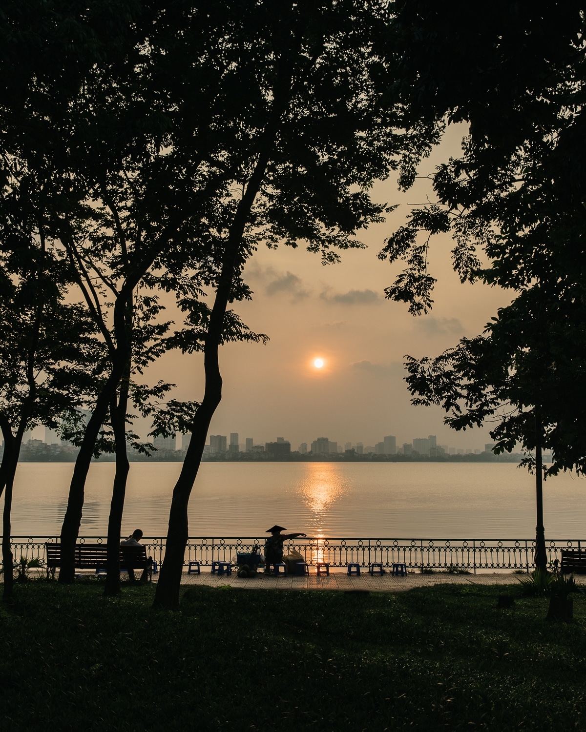 Cuộc sống đời thường bình dị ở miền bắc Việt Nam dưới con mắt thẩm mỹ của nhiếp ảnh gia Bỉ cuoc song doi thuong binh di o mien bac viet nam duoi con mat tham my cua nhiep anh gia bi