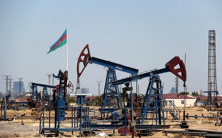Giá dầu của Azerbaijan quay đầu giảm