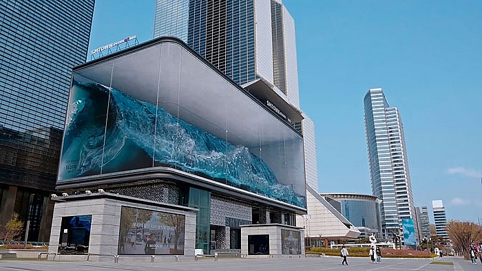 Sững người với “Làn Sóng Thần” ập vào giữa thành phố Seoul