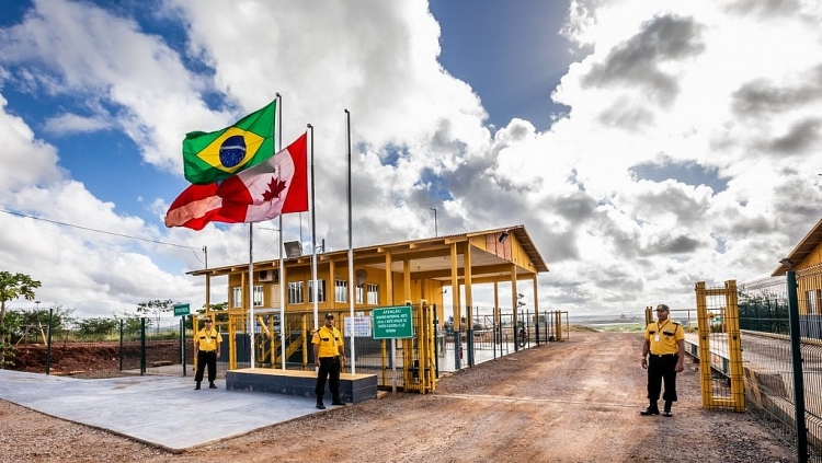 Công ty khai thác vàng Canada bắt đầu xây dựng mỏ vàng trị giá 103 triệu đô la tại Brazil