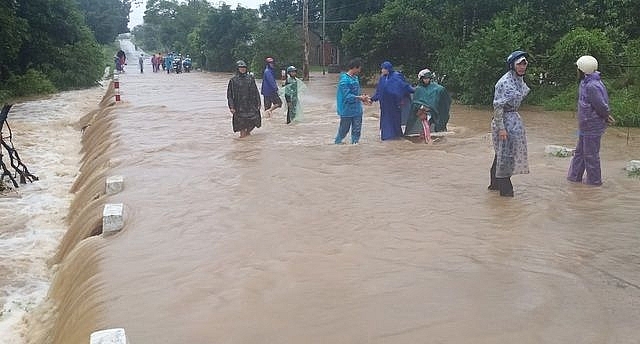 Dự báo thời tiết hôm nay ngày 11/11/2020: Miền Trung mưa lớn do bão số 12