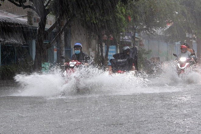 Dự báo thời tiết hôm nay ngày 12/11/2020: Miền Trung mưa lớn do bão Vamco