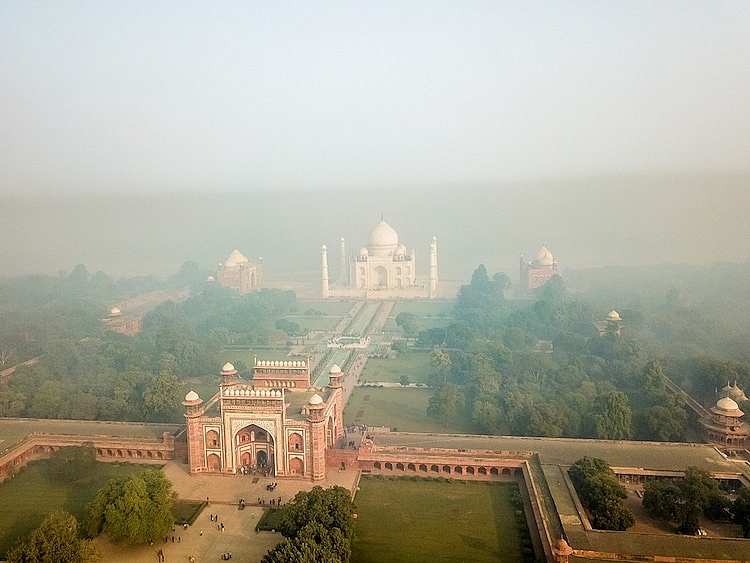Sự thật kinh ngạc về Taj Mahal – Biểu tượng của Ấn Độ