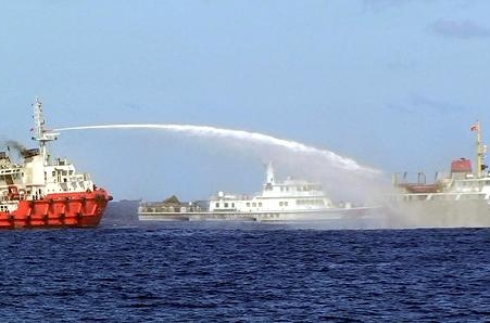 Mỹ nói gì về việc Trung Quốc cố tình đâm tàu Việt Nam?