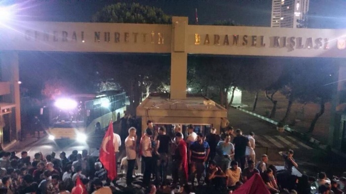tho nhi ky truc thang la gay nao loan o istanbul