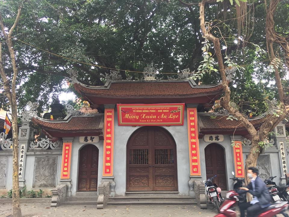 ha noi chua hoe nhai va buc tuong phat ngoi lung vua doc nhat