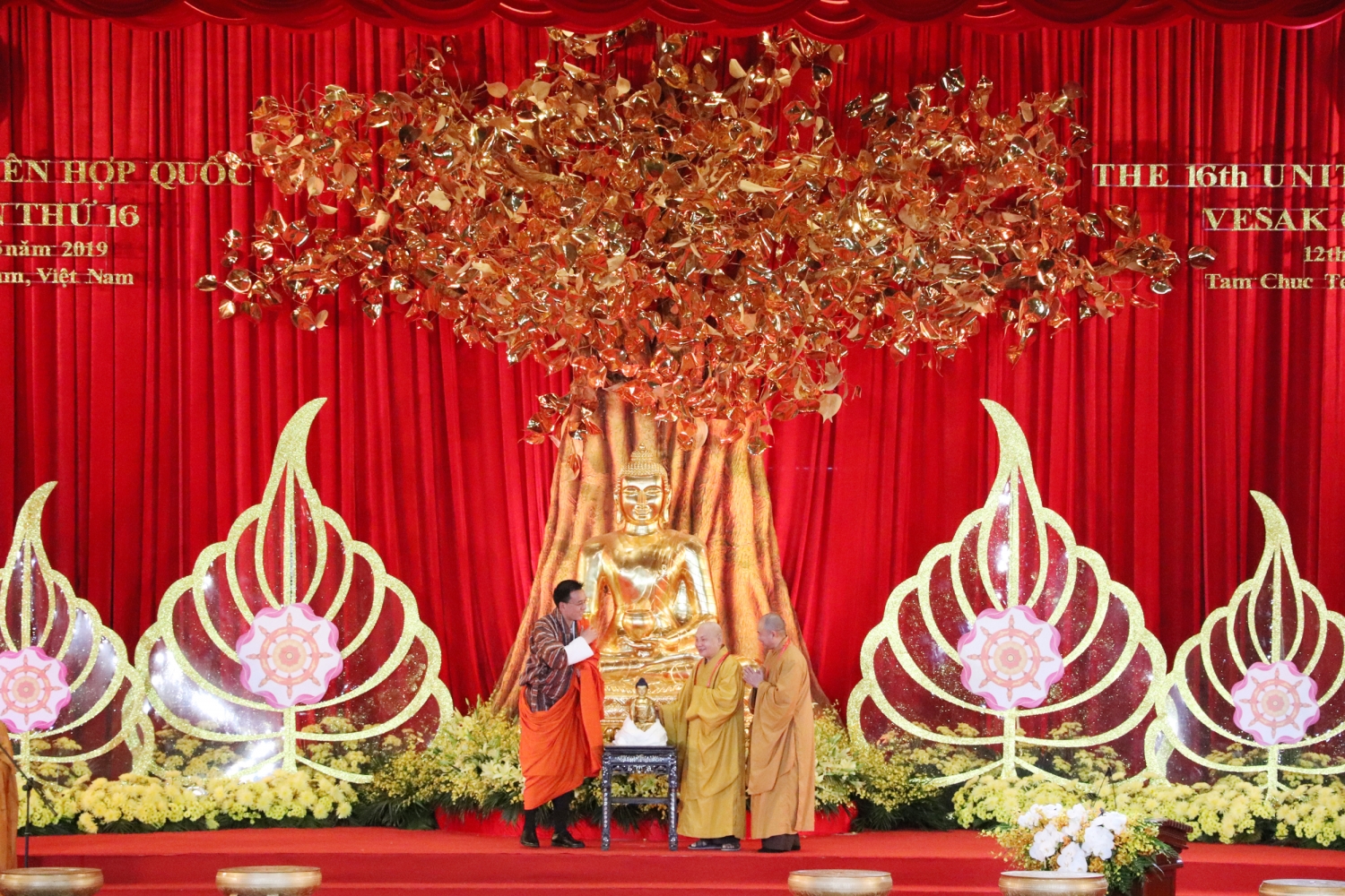be mac dai le vesak 2019 thanh cong ngoai mong doi