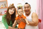 chuyen ong bau phuoc sang nuoi con ga cam tinh